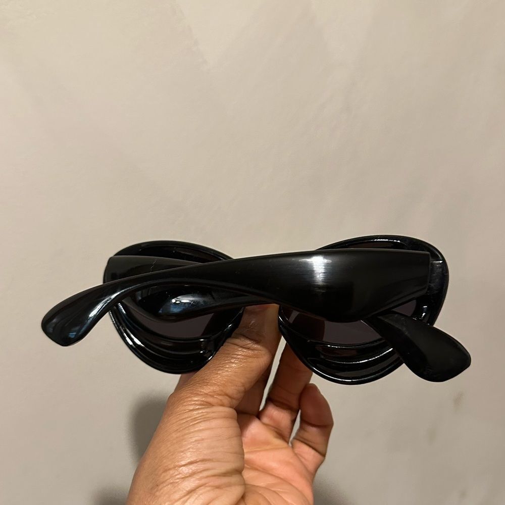 Sunglasses   - Picture 3 of 6